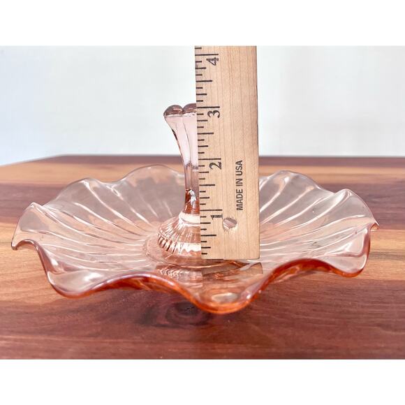 Center Handle Lemon Tray AHC37 Pink by Anchor Hocking Replacement Discontinued - Picture 3 of 12